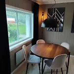 Koselig Hus I Det Gamle Fiskevaeret Abelvaer