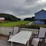 Koselig Hus I Det Gamle Fiskevaeret