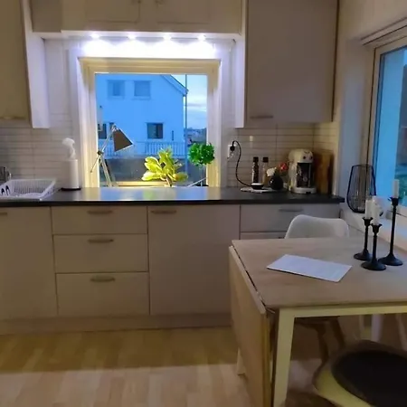 Koselig Hus I Det Gamle Fiskevaeret